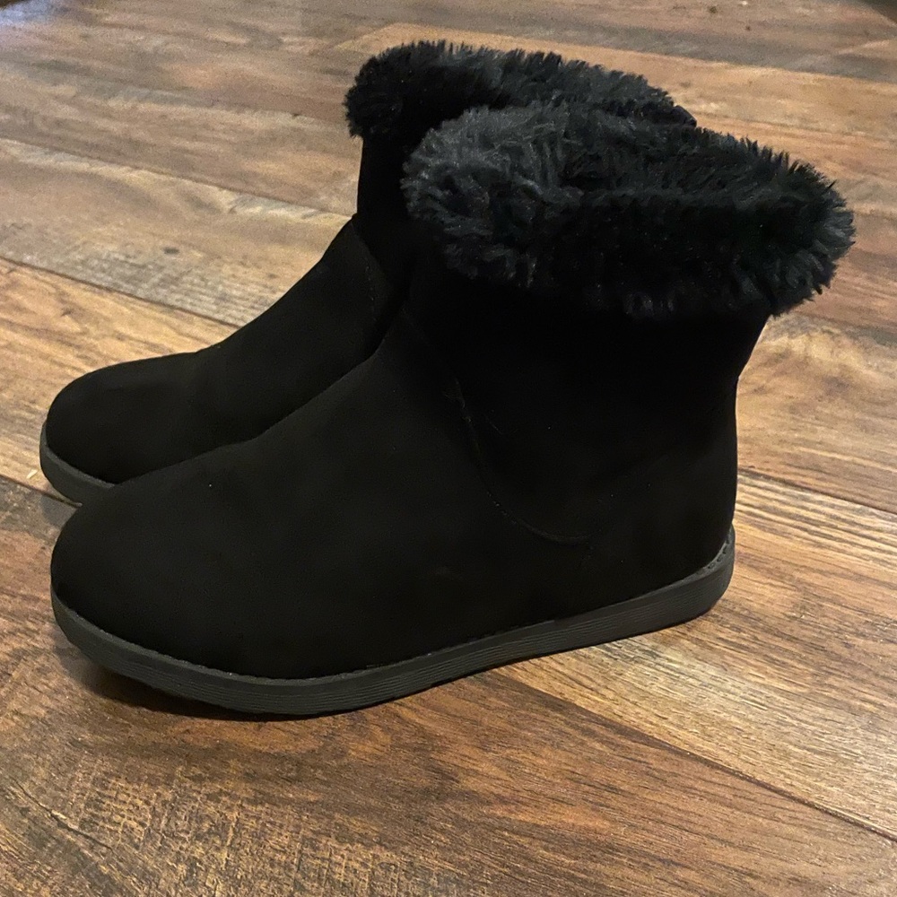 Cat and Jack boots